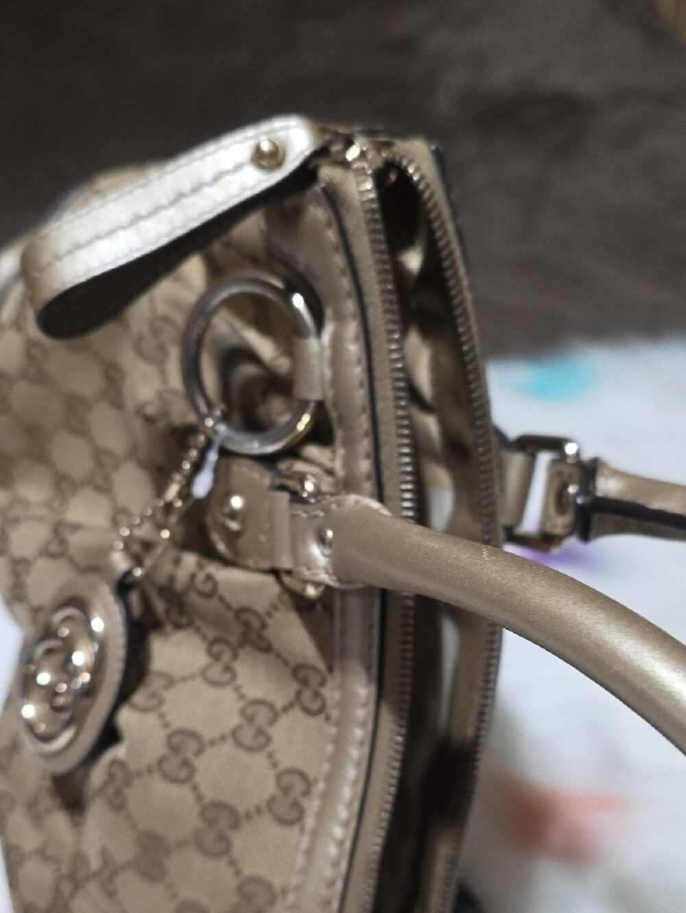 Authentic Gucci Brown Beige GG Canvas Shoulder Satchel with Gold Charm - Picture 4 of 8